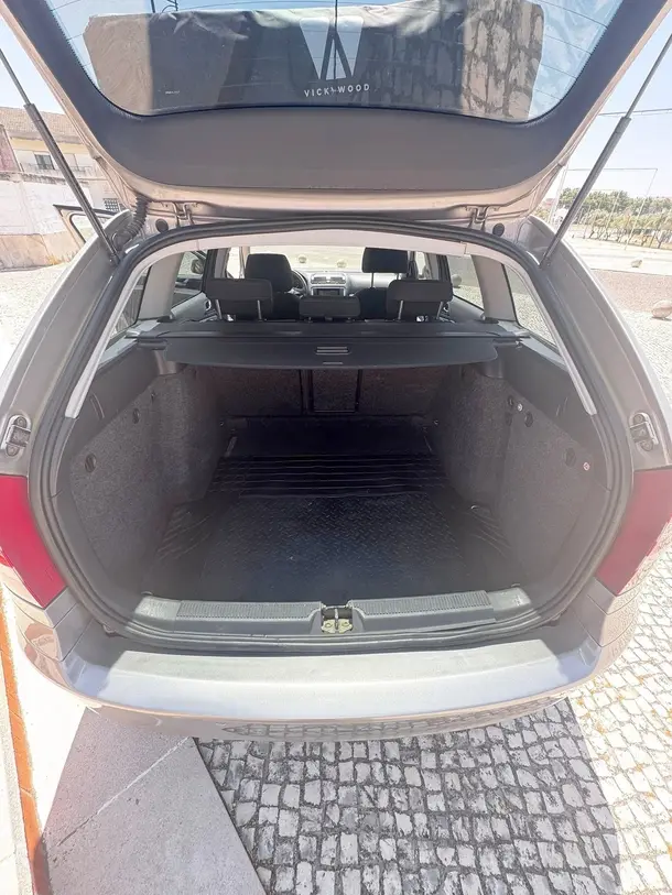 Aluguer Campervan Skoda 4×4 05